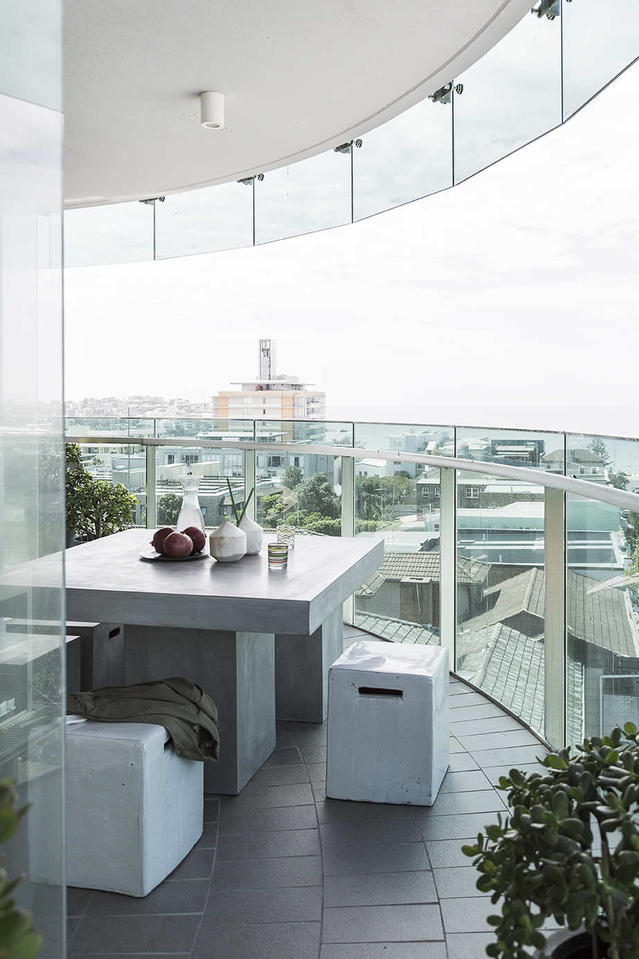 Bondi Apt Balcony Small