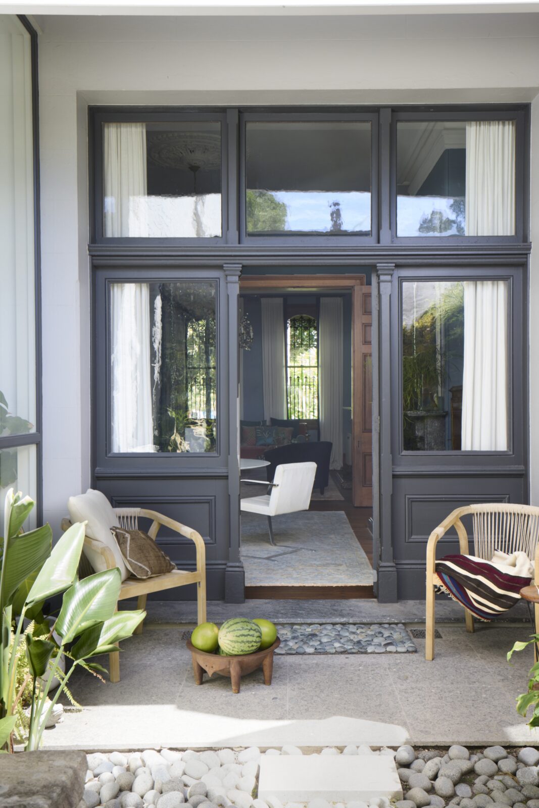 Porch The Avenue 25 1